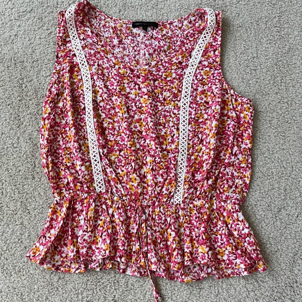 Adrienne Vittadini Women’s Floral Sleeveless Top